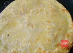 Illustration of how to make thin crust pie 13