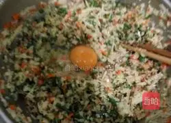 Illustration of how to make pan-fried potato pancakes 2