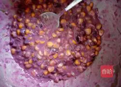 Illustration of how to make purple potato tortillas 4