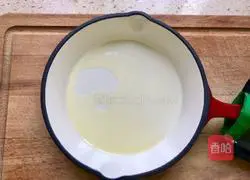 Simple and beautiful—Illustration of how to make a low-calorie version of Dutch waffles 3