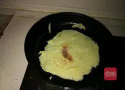 Egg pancake.Illustration of how to make it 3