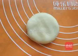 Illustration of how to make flower cake 12