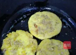 Illustration of how to make golden cake 9