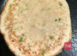 Illustration of how to make scallion egg paste cake 5