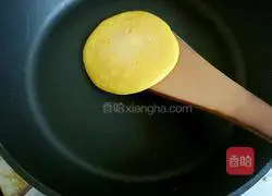 Illustration of how to make pumpkin muffins 12