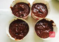 Chocolate lava cake (four small paper cups) recipe 9