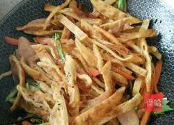 Illustration of how to make vegetarian fried noodles 6