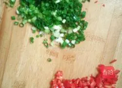 Illustration of how to make chive egg pancake 1