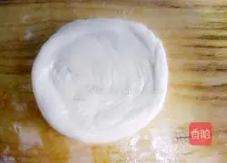 Wrap silk and tear by hand Illustration of how to make cakes 22