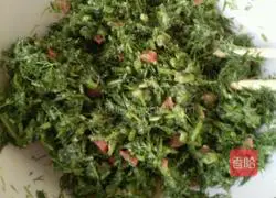 Illustration of how to make fennel egg pancake 3