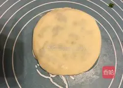 Illustration of how to make scallion pancake (dumpling skin version) 10