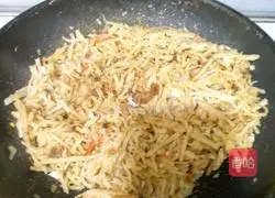 Illustration of how to make fried pancakes 9