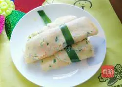 Illustration of how to make carrot egg pancake 12