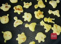 Illustration of how to make sweet potato cartoon cake 9