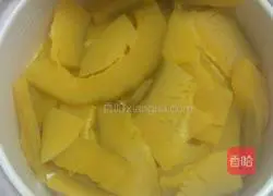 Illustration of how to make pumpkin pie 3