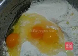 Illustration of how to make egg pancakes 2