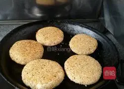 Illustration of how to make pancakes 14