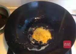 Illustration of how to make egg rice cake 3