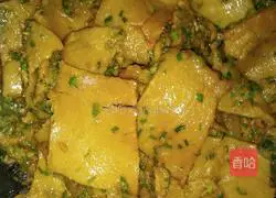 Illustration of how to make chive egg pancake 7