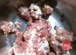 Illustration of how to make chive pie 3