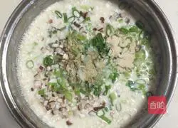 Illustration of how to make love pancakes 3