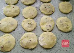 Illustration of how to make sugar cookies 3