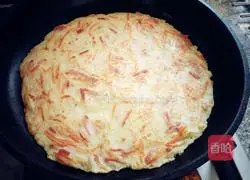 Illustration of how to make carrot and potato shredded cake 7