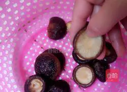 Illustration of how to make steamed meatloaf with mushrooms 4