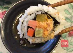 Illustration of how to make meat floss and ham sushi 22