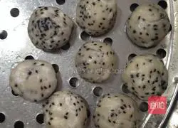 Illustration of how to make small meatloaf 15