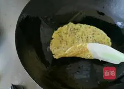 Sesame Egg Pancake Recipe Illustration 6