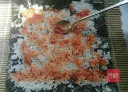 Illustration of how to make sushi at home 8