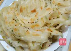 Illustration of how to make confinement hand cakes 10