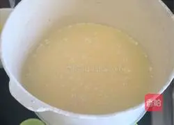 Illustration of how to make mini egg tarts 8