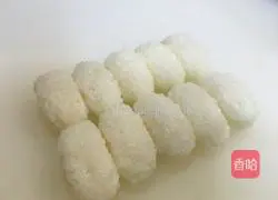 Mango Salmon Sushi Recipe Illustration 2