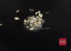 Illustration of how to make pork fried bean cake 3