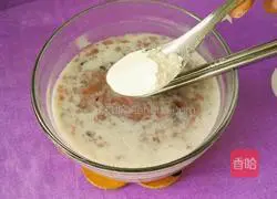 Illustration of how to make black rice and milk pancakes 3
