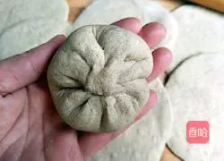 Illustration of how to make buckwheat brown sugar dough cake 10