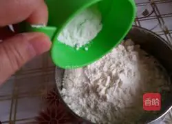 Illustration of how to make mung bean cake 3