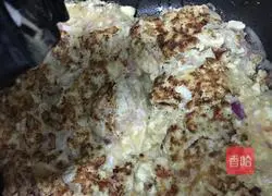 Illustration of how to make onion and mandarin duck cakes 8