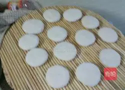 Illustration of how to make door nail meatloaf 4