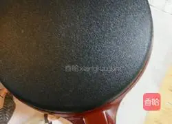 Illustration of how to make egg pancakes 3