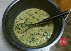 Illustration of how to make eggplant and vegetable pancakes with electric baking pan 2