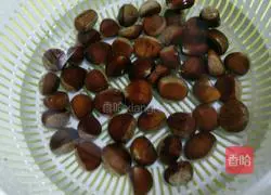 Illustration of how to make chestnuts 1