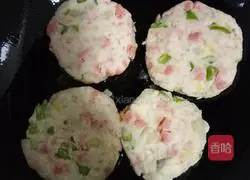 风情Illustration of how to make potato pancakes 5