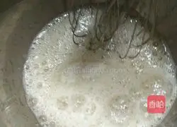 Illustration of how to make raisin cake rolls 6