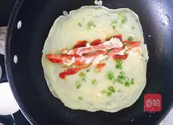 Illustration of how to make breakfast egg burritos 6