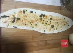 Illustration of how to make spicy scallion pancake 8