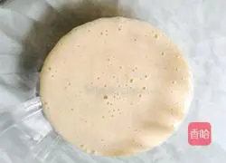 Illustration of how to make banana milk waffles 5