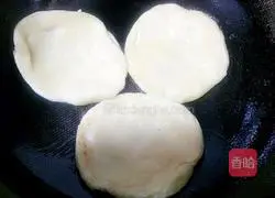 Illustration of how to make silk-wrapped hand-torn cakes 24